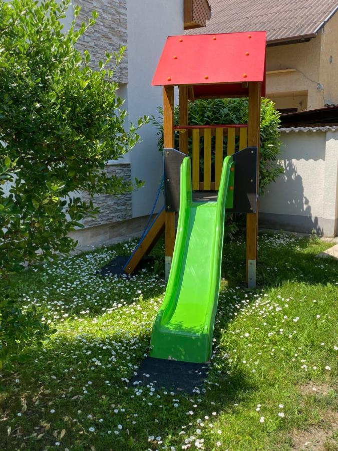 Apartamento Magyar Apartman Iii. Hajdúszoboszló Exterior foto