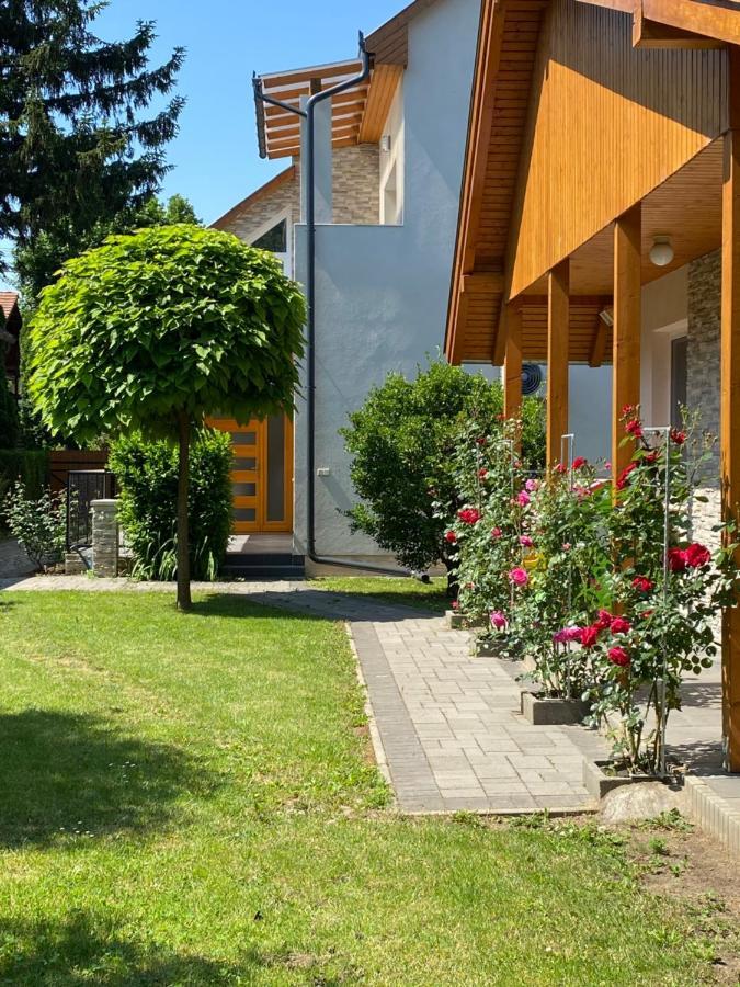 Apartamento Magyar Apartman Iii. Hajdúszoboszló Exterior foto