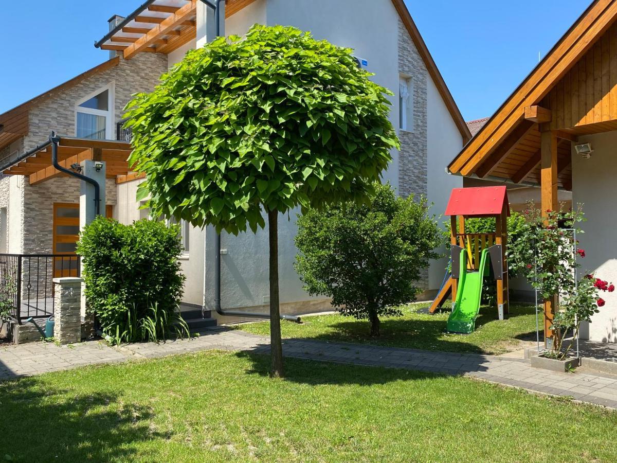 Apartamento Magyar Apartman Iii. Hajdúszoboszló Exterior foto